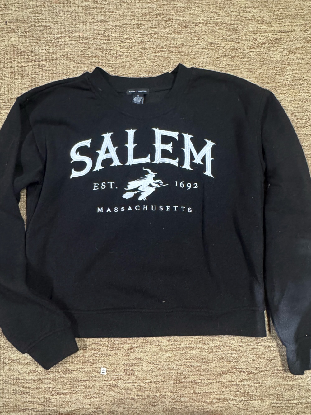 Salem Massachusetts black fleece shirt medium